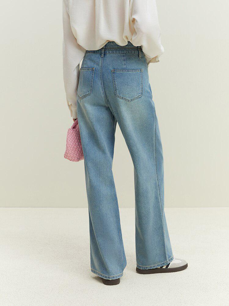 Double Buttoned Light Washed Y2K Jeans - Retro 90s Fashion Denim