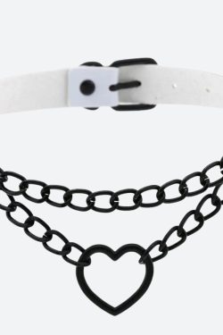 Grunge Heart Choker Necklace with Belted Detail - Perfect for Y2K and 90s Fashion