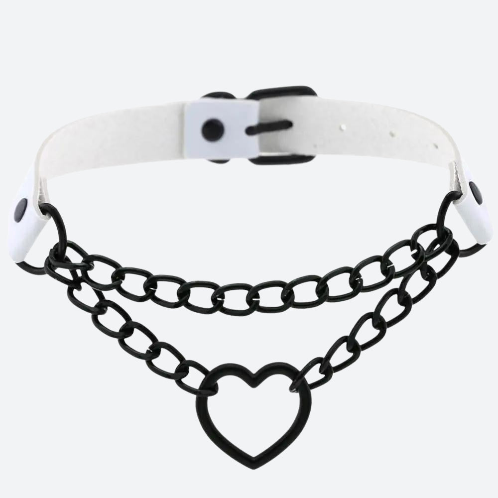 Grunge Heart Choker Necklace with Belted Detail - Perfect for Y2K and 90s Fashion Grunge Heart Choker Necklace with Belted Detail - Perfect for Y2K and 90s Fashion