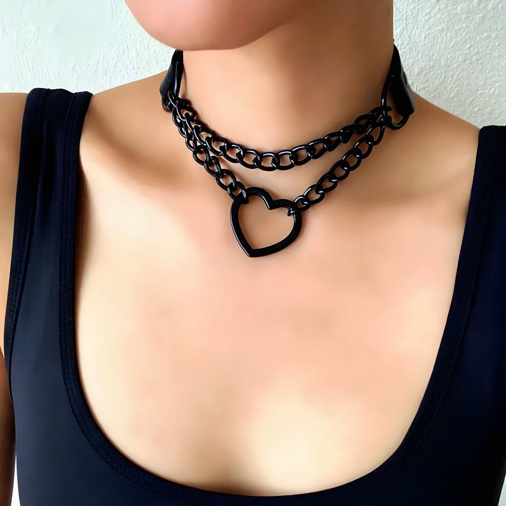 Grunge Heart Choker Necklace with Belted Detail - Perfect for Y2K and 90s Fashion Grunge Heart Choker Necklace with Belted Detail - Perfect for Y2K and 90s Fashion