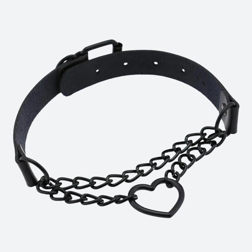 Grunge Heart Choker Necklace with Belted Detail - Perfect for Y2K and 90s Fashion Grunge Heart Choker Necklace with Belted Detail - Perfect for Y2K and 90s Fashion
