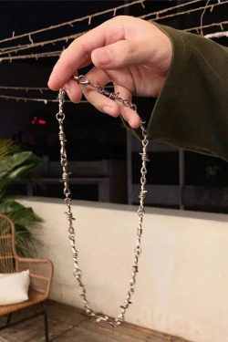 Y2K Barbed Wire Necklace - Retro 90s Grunge Style Accessory for Y2K Outfits