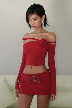 Y2K Grunge Baddie Rose Asymmetric Off Shoulder Top - Retro 90s Fashion Statement