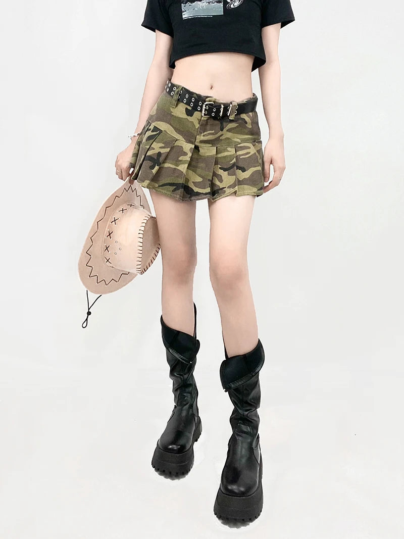 Y2K Grunge Camo Pleated Mini Skirt - Retro 90s Fashion for Edgy Summer Outfits