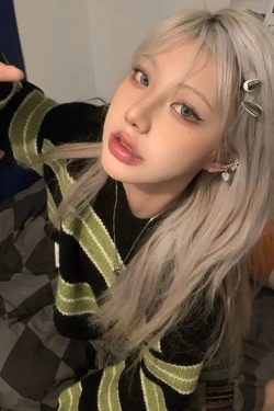 Y2K Grunge Green Striped Crop Sweater - Retro 90s Fashion Statement