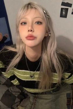 Y2K Grunge Green Striped Crop Sweater - Retro 90s Fashion Statement