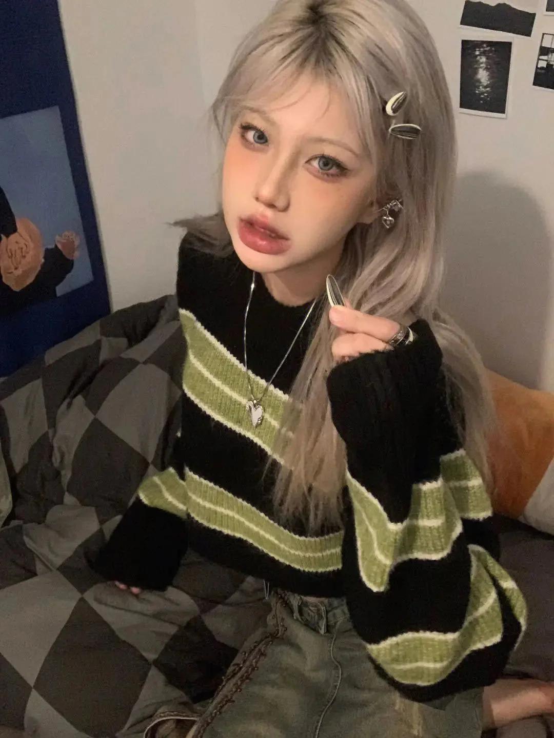 Y2K Grunge Green Striped Crop Sweater - Retro 90s Fashion Statement Y2K Grunge Green Striped Crop Sweater - Retro 90s Fashion Statement