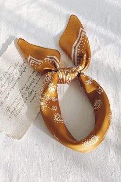Y2K Retro Cowgirl Satin Paisley Bandana - Perfect for 90s and Grunge Outfits