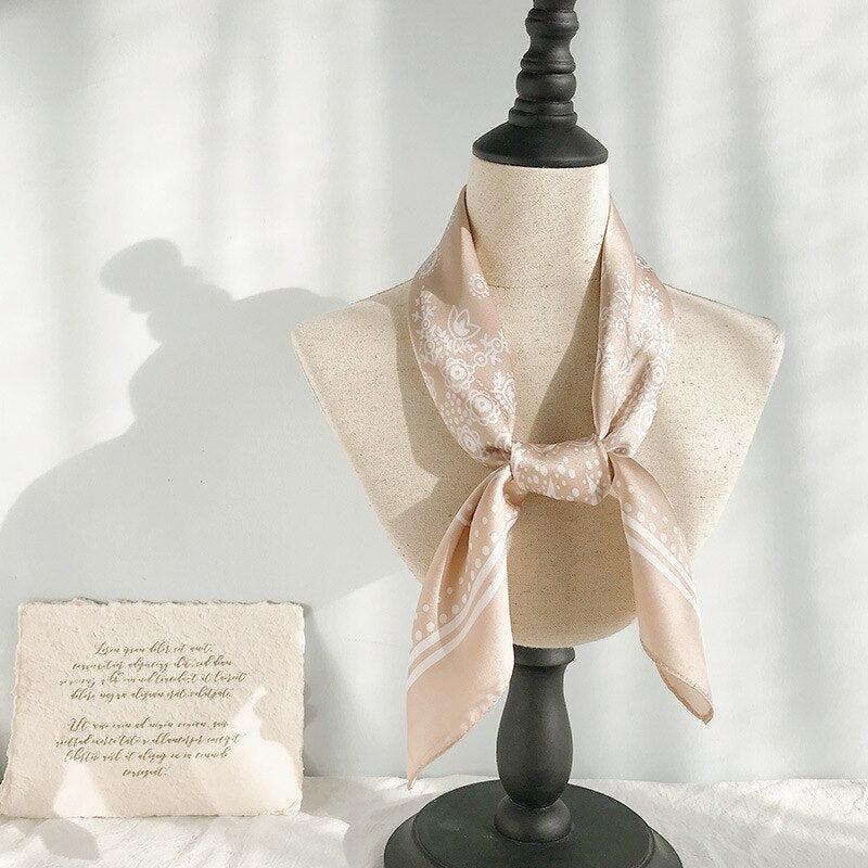 Y2K Retro Cowgirl Satin Paisley Bandana - Perfect for 90s and Grunge Outfits Y2K Retro Cowgirl Satin Paisley Bandana - Perfect for 90s and Grunge Outfits