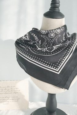 Y2K Retro Cowgirl Satin Paisley Bandana - Perfect for 90s and Grunge Outfits