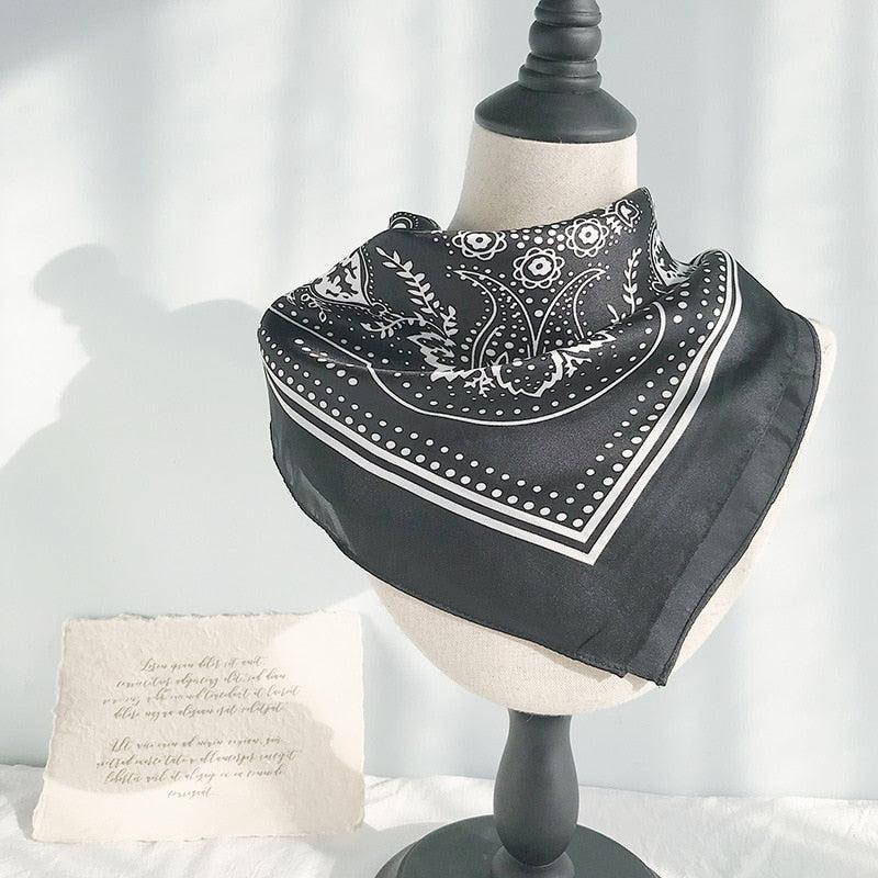 Y2K Retro Cowgirl Satin Paisley Bandana - Perfect for 90s and Grunge Outfits Y2K Retro Cowgirl Satin Paisley Bandana - Perfect for 90s and Grunge Outfits