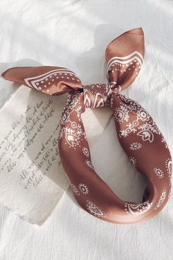 Y2K Retro Cowgirl Satin Paisley Bandana - Perfect for 90s and Grunge Outfits