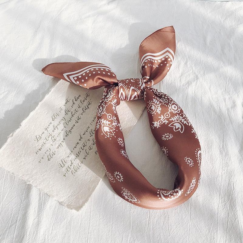 Y2K Retro Cowgirl Satin Paisley Bandana - Perfect for 90s and Grunge Outfits Y2K Retro Cowgirl Satin Paisley Bandana - Perfect for 90s and Grunge Outfits