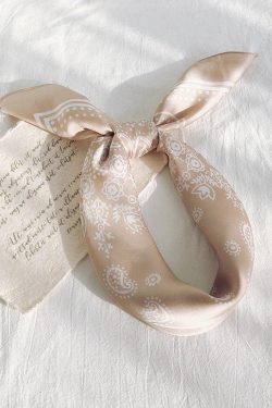 Y2K Retro Cowgirl Satin Paisley Bandana - Perfect for 90s and Grunge Outfits