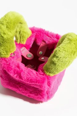 Y2K Retro Fluffy Faux Fur Basket Handbag - Perfect for 90s and Y2K Fashion Outfits