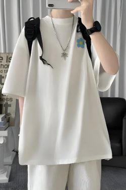 Y2K Retro Soft Boy Daisy Oversize Tee - Perfect for 90s and Grunge Outfits