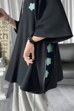 Y2K Retro Soft Boy Daisy Oversize Tee - Perfect for 90s and Grunge Outfits