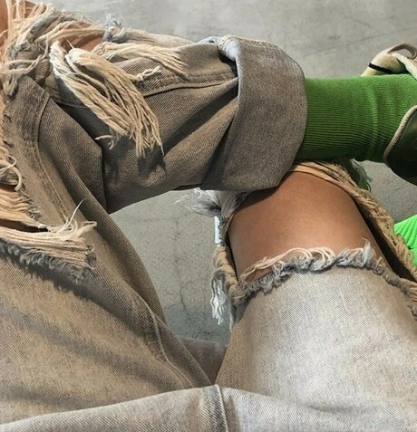 Aliyah Loose Ripped Jeans - Y2K Grunge, 90S Fashion, Retro Style, Summer Y2K Outfits