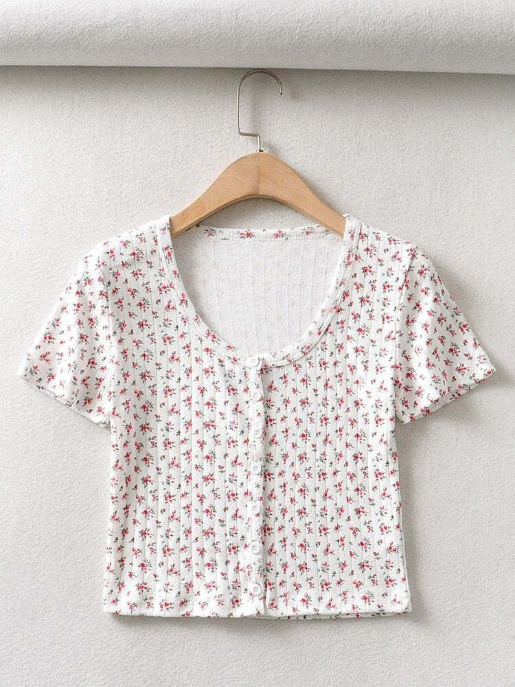 Elizabeth T-Shirt: Y2K Summer Grunge, 90S Retro, Baby Tees, Y2K Club & Elizabeth T-Shirt: Y2K Summer Grunge, 90S Retro, Baby Tees, Y2K Club &