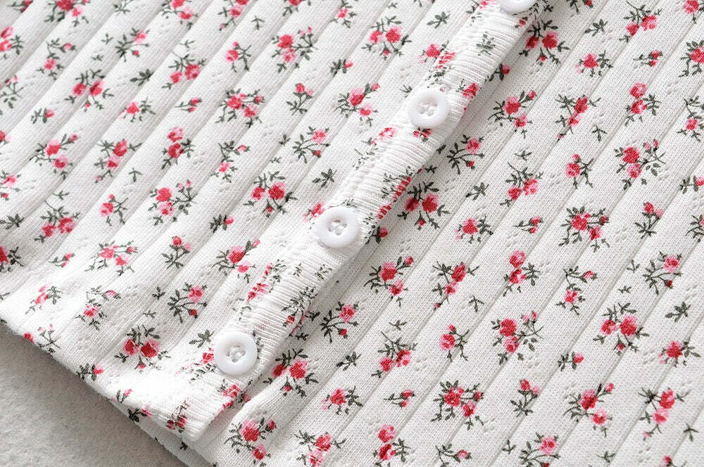 Elizabeth T-Shirt: Y2K Summer Grunge, 90S Retro, Baby Tees, Y2K Club & Elizabeth T-Shirt: Y2K Summer Grunge, 90S Retro, Baby Tees, Y2K Club &