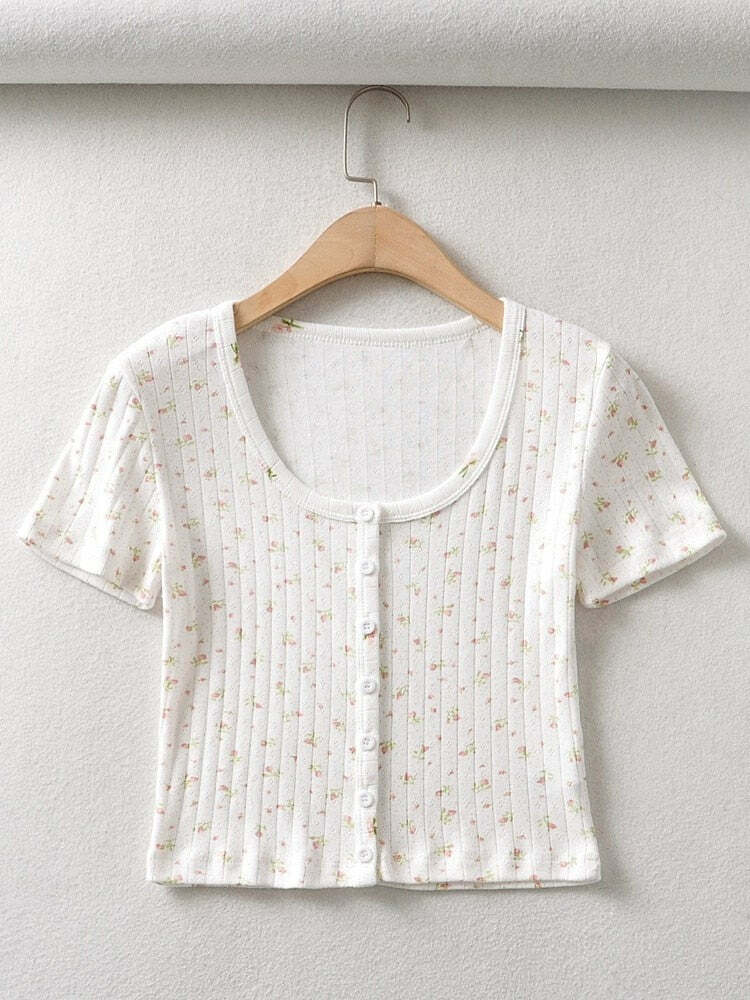 Elizabeth T-Shirt: Y2K Summer Grunge, 90S Retro, Baby Tees, Y2K Club & Elizabeth T-Shirt: Y2K Summer Grunge, 90S Retro, Baby Tees, Y2K Club &