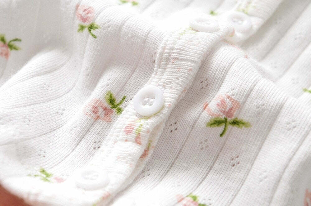 Elizabeth T-Shirt: Y2K Summer Grunge, 90S Retro, Baby Tees, Y2K Club & Elizabeth T-Shirt: Y2K Summer Grunge, 90S Retro, Baby Tees, Y2K Club &