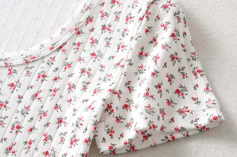 Elizabeth T-Shirt: Y2K Summer Grunge, 90S Retro, Baby Tees, Y2K Club & Elizabeth T-Shirt: Y2K Summer Grunge, 90S Retro, Baby Tees, Y2K Club &