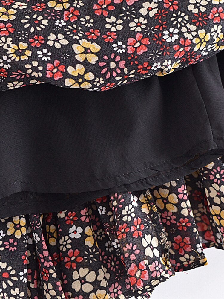 Elle Mini Skirt - Y2K Summer Grunge Outfit, 90S Fashion, Retro Style, Y2K Party & Club Outfits Elle Mini Skirt - Y2K Summer Grunge Outfit, 90S Fashion, Retro Style, Y2K Party & Club Outfits