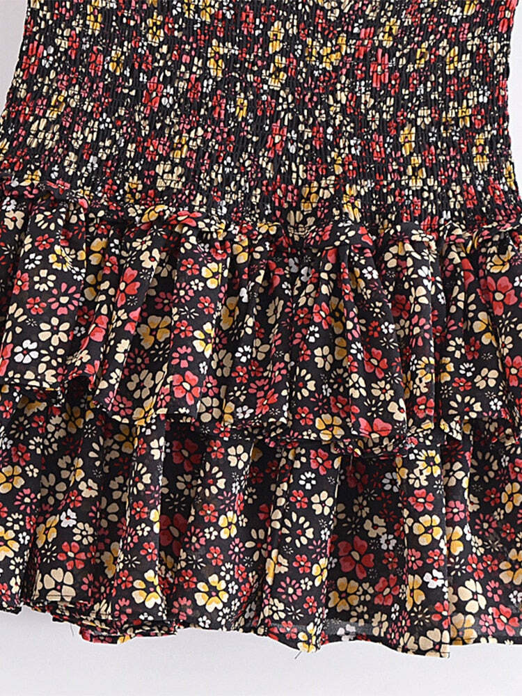 Elle Mini Skirt - Y2K Summer Grunge Outfit, 90S Fashion, Retro Style, Y2K Party & Club Outfits Elle Mini Skirt - Y2K Summer Grunge Outfit, 90S Fashion, Retro Style, Y2K Party & Club Outfits