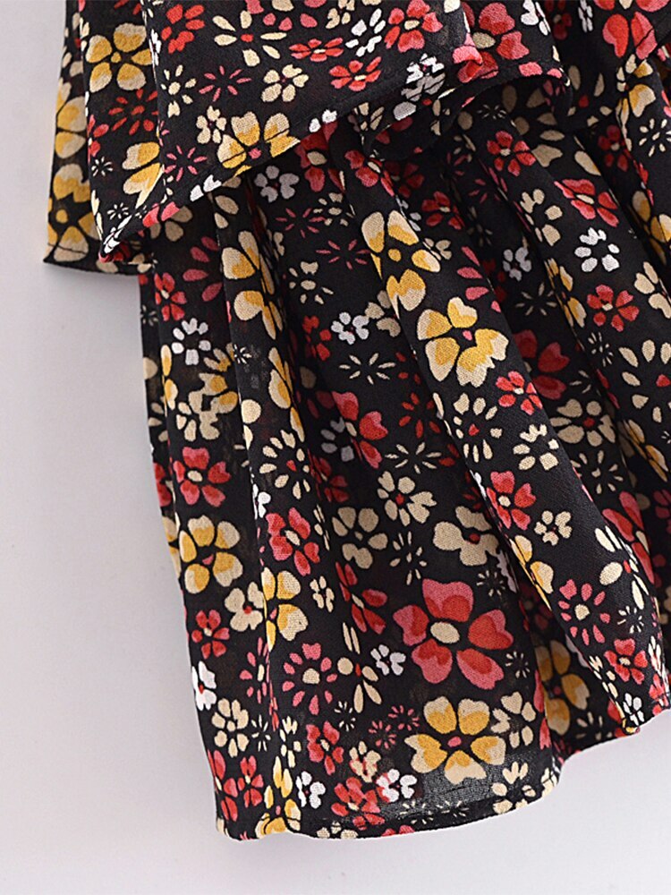 Elle Mini Skirt - Y2K Summer Grunge Outfit, 90S Fashion, Retro Style, Y2K Party & Club Outfits Elle Mini Skirt - Y2K Summer Grunge Outfit, 90S Fashion, Retro Style, Y2K Party & Club Outfits