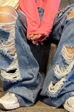 Emma Ripped Grunge Jeans - Y2K Summer, 90S Fashion, Retro Style, Y2K Club & Party Outfits