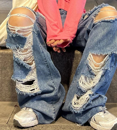 Emma Ripped Grunge Jeans - Y2K Summer, 90S Fashion, Retro Style, Y2K Club & Party Outfits