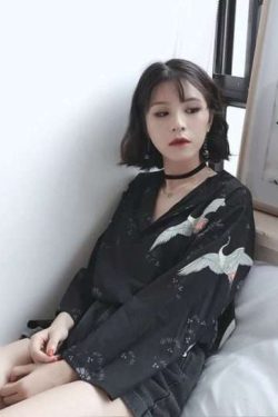 Flying Bird Top - Y2K Summer Grunge Outfit, 90S Fashion, Retro Style, Baby Tees, Y2K Popstar Look