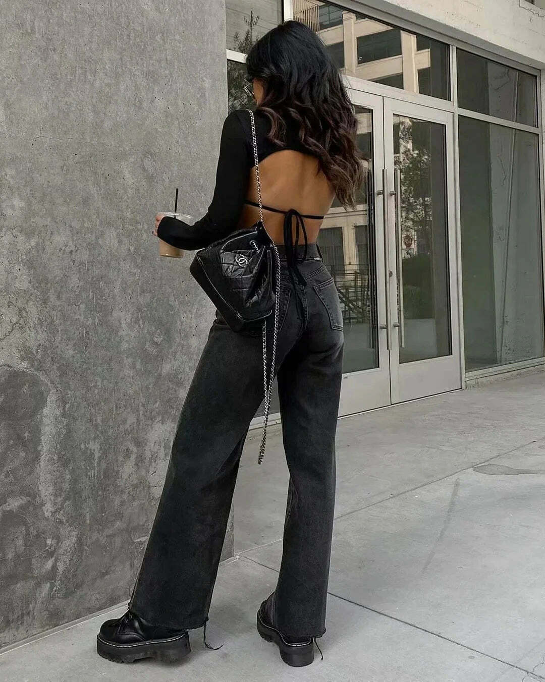 Janae Jeans: Y2K Summer & 90S Grunge Outfits - Retro, Goth, Hip Hop, Popstar Styles Janae Jeans: Y2K Summer & 90S Grunge Outfits - Retro, Goth, Hip Hop, Popstar Styles