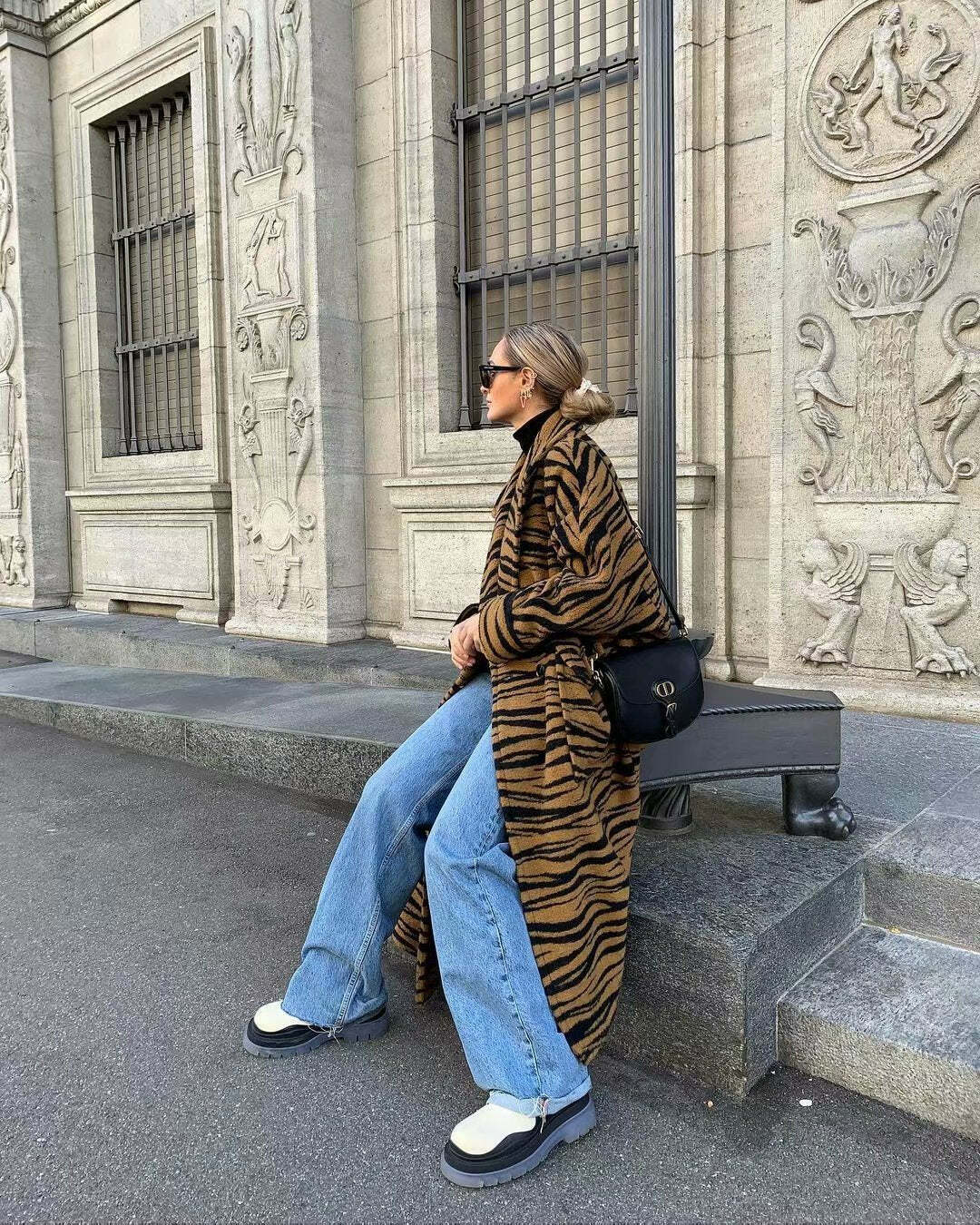 Janae Jeans: Y2K Summer & 90S Grunge Outfits - Retro, Goth, Hip Hop, Popstar Styles Janae Jeans: Y2K Summer & 90S Grunge Outfits - Retro, Goth, Hip Hop, Popstar Styles