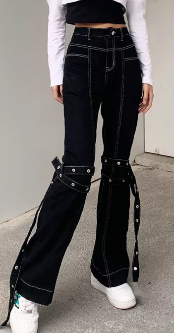 Layla Baggy Jeans - Y2K Summer & 90S Grunge Fashion, Retro Hip Hop, Y2K Club & Party Outfits Layla Baggy Jeans - Y2K Summer & 90S Grunge Fashion, Retro Hip Hop, Y2K Club & Party Outfits