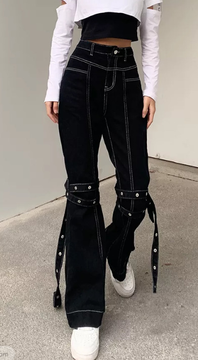 Layla Baggy Jeans - Y2K Summer & 90S Grunge Fashion, Retro Hip Hop, Y2K Club & Party Outfits Layla Baggy Jeans - Y2K Summer & 90S Grunge Fashion, Retro Hip Hop, Y2K Club & Party Outfits