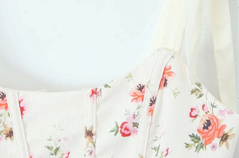 Mikas Y2K Crop Top - 90S Grunge, Retro Summer Outfit, Pastel Goth, Y2K Party & Club Fashion