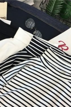 Rory Grunge Turtleneck Shirt - Y2K Summer Outfit, 90S Fashion, Retro Style, Gothic Y2K Top