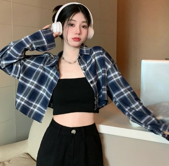 Samantha Long Sleeve Cropped Blouse - Y2K Summer, 90S Grunge, Retro, Pastel Goth, Y2K Party Samantha Long Sleeve Cropped Blouse - Y2K Summer, 90S Grunge, Retro, Pastel Goth, Y2K Party