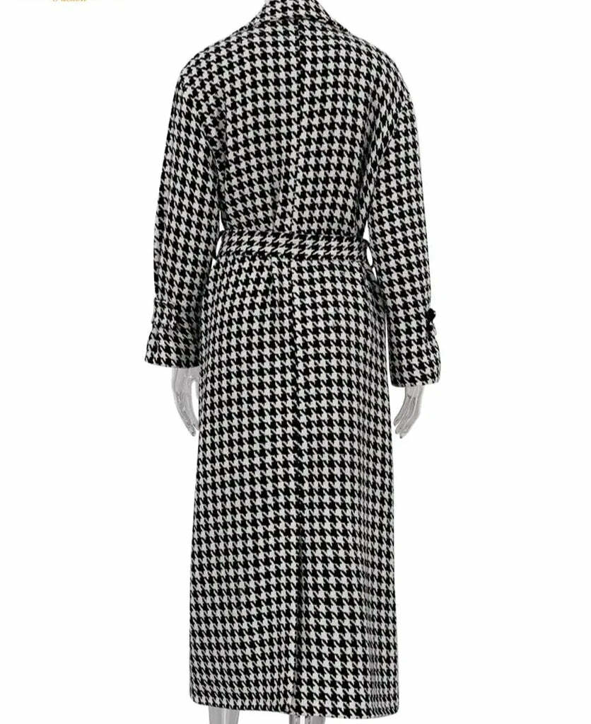 Sonez Coat: Y2K Summer & 90S Grunge Fashion - Retro, Goth, And Popstar Outfits For Women Sonez Coat: Y2K Summer & 90S Grunge Fashion - Retro, Goth, And Popstar Outfits For Women