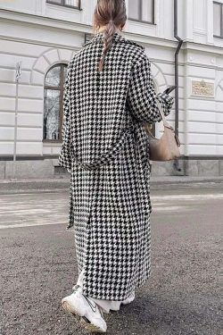 Sonez Coat: Y2K Summer & 90S Grunge Fashion - Retro, Goth, And Popstar Outfits For Women