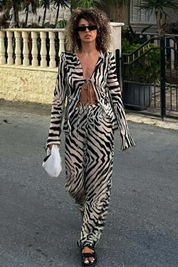 Titi Two Piece Set - Y2K Summer & 90S Grunge Outfit, Retro Fashion, Y2K Party & Clubwear