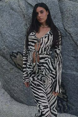 Titi Two Piece Set - Y2K Summer & 90S Grunge Outfit, Retro Fashion, Y2K Party & Clubwear