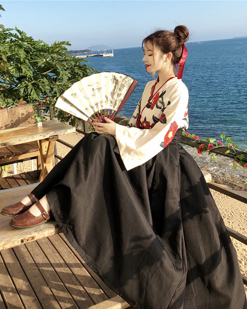 Y2K Floral Kimono Set - 90S Grunge Summer Outfit, Retro Y2K Fashion, Pastel Goth Style Y2K Floral Kimono Set - 90S Grunge Summer Outfit, Retro Y2K Fashion, Pastel Goth Style