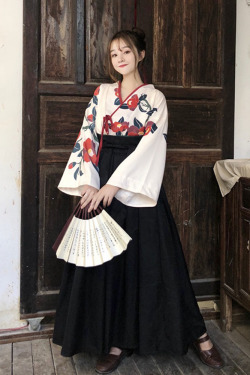 Y2K Floral Kimono Set - 90S Grunge Summer Outfit, Retro Y2K Fashion, Pastel Goth Style