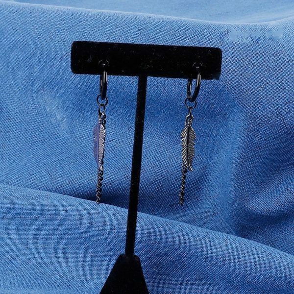 Y2K Grunge & 90S Fashion V Stud Earrings - Retro, Gothic, Popstar, Summer & Party Outfits Y2K Grunge & 90S Fashion V Stud Earrings - Retro, Gothic, Popstar, Summer & Party Outfits