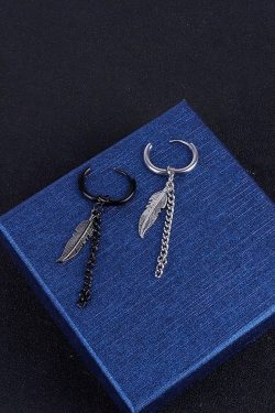 Y2K Grunge & 90S Fashion V Stud Earrings - Retro, Gothic, Popstar, Summer & Party Outfits