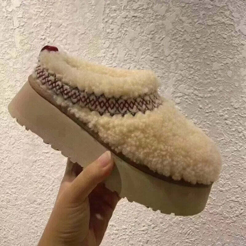 Y2K Grunge Fur Slippers Ankle Boots - Plush Platform Winter Snow Shoes, Retro 90S Fashion Y2K Grunge Fur Slippers Ankle Boots - Plush Platform Winter Snow Shoes, Retro 90S Fashion