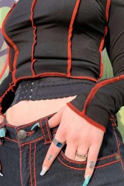 Y2K Grunge Long Sleeve Crop Top - 90S Fashion, Retro Style, Y2K Summer Outfits, Pastel Goth